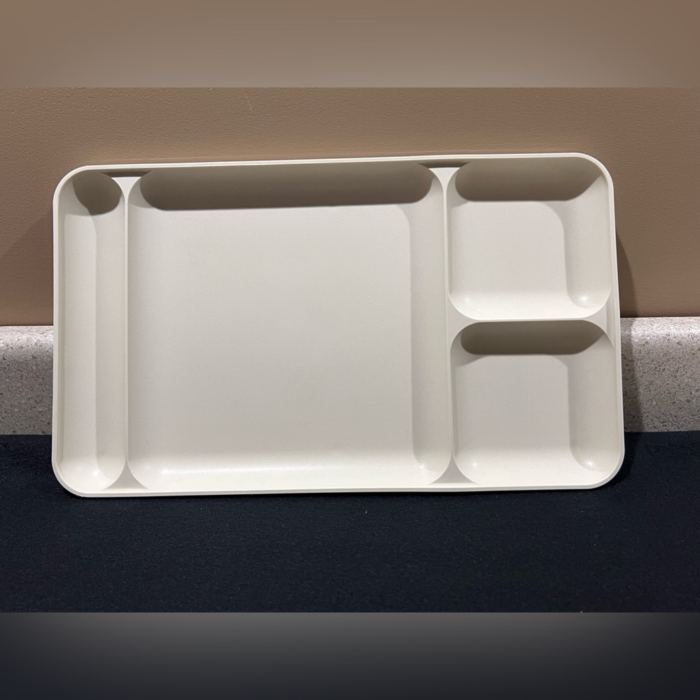 VINTAGE Tupperware BUNDLE 4pc Divided TRAY Plate - Picture 2 of 5